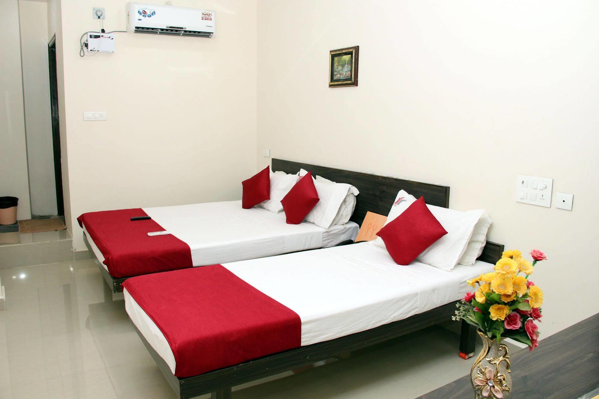 Kek Accommodation Chennai Exterior photo